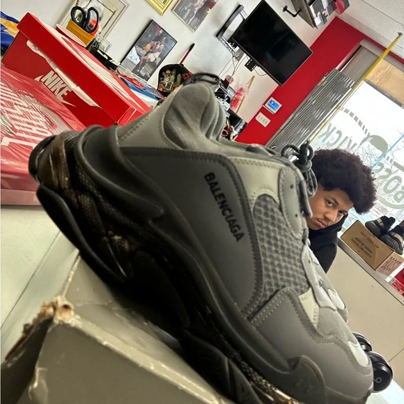 Balenciaga Triple S Sneakers Clear Sole Dark Grey Size 44 Pre Owned Used - Picture 1 of 14
